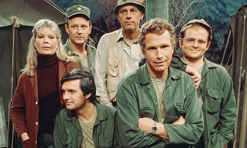 Lives: Wayne Rogers ’54