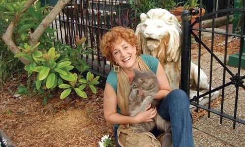 Lives: Holly Lee Wiseman ’76
