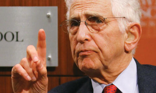 Ellsberg defends release of secret files to WikiLeaks