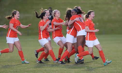 Women’s Soccer: Davidson ’21 Scores First Goal, Last Penalty Kick as Princeton Advances to Sweet 16