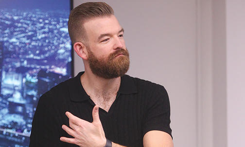 Literature Class Marks New Avenue in Sign Language Studies