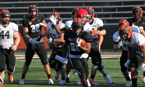 Football Preview: Double Seniors Build on Tigers’ Experience