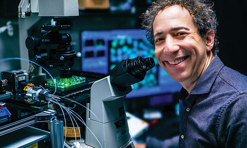 Michael B. Elowitz *99 Researches How Cells Change Over Time