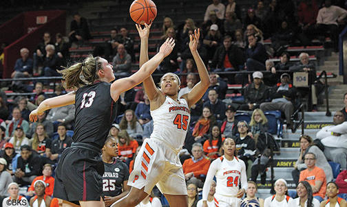 Women’s Basketball: Robinson ’18 Rises to High Standards as Princeton Looks to Pass Penn