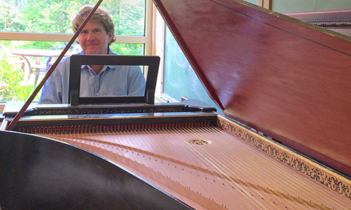 Tiger of the Week: Keyboardist Gavin Black ’79