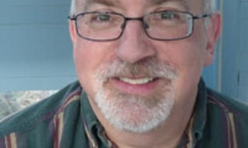Wallach '80 writes memoir on dating