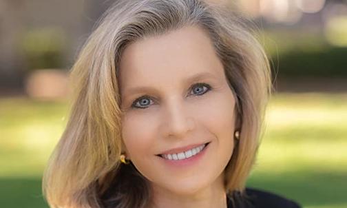 Psychiatrist Cheryl L. Green *90 Advises Parents of Teenage Daughters in New Book