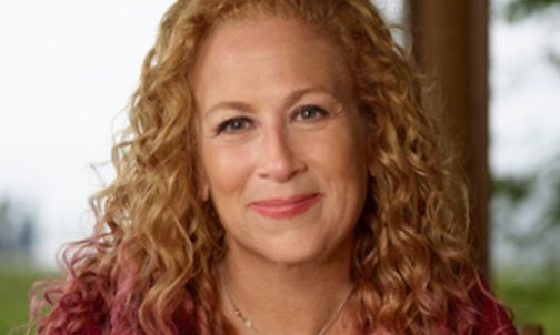 Jodi Picoult ’87 Captures the Pandemic’s Impact in New Novel 