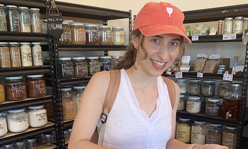 Summer Hanson ’16 Promotes a ‘Zero-Waste’ Lifestyle in Seattle