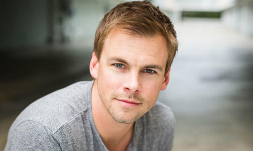 For Actor, Writer Tommy Dewey ’01, Princeton Provides ‘Deep Well of Experience’