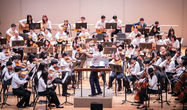 These Princetonians Are Teaching Music to Immigrant Children