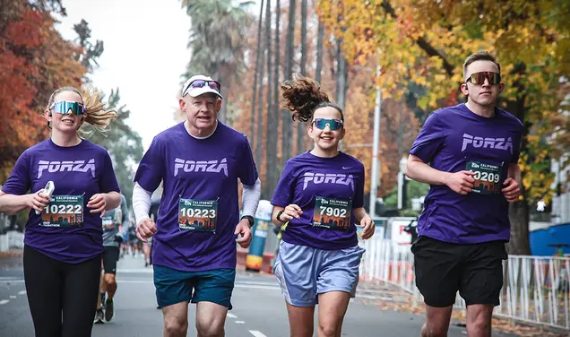 Fighting Cancer, Skip Hovsmith ’80 Runs Marathons With His Family