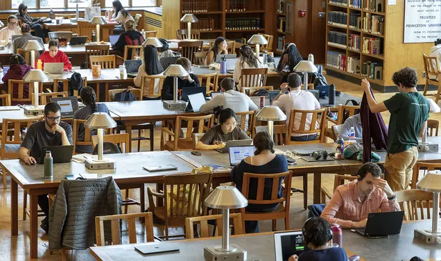 As the Student Body Grows, Tutoring Is Not Keeping Pace