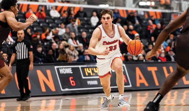 Experienced Men’s Basketball Team Looks to Prove Last Season’s Dip Was an Outlier