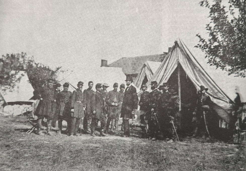 Lincoln at the Antietam battlefield in October 1862. “If the Union and Confederacy had exchanged presidents, the Confederacy might have won.”