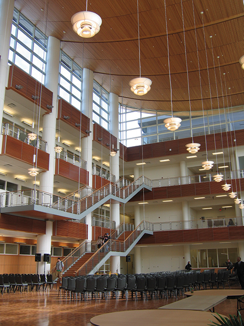 ATELIER TEN: At the Business Instructional Facility of the University of Illinois at Urbana-Champaign, Atelier Ten’s design analyses maximized daylight in critical spaces, including the building’s central atrium. (Photo: Courtesy Atelier Ten)