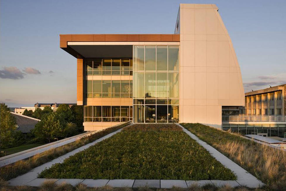 ATELIER TEN: The Park Center for Business and Sustainable Enterprise, designed by Robert A.M. Stern architects, has inspired a program of sustainable business and green building education at Ithaca College. (Photo: Courtesy Atelier Ten)