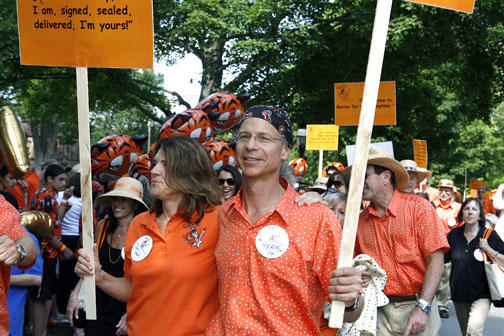 Tom Herfort ’74 and his wife, Carol.