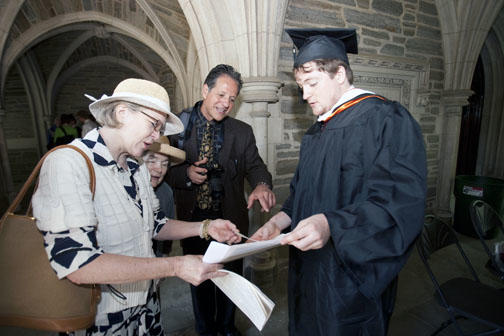 Sam Zetumer ’09 and his family share excitement after the ceremony.