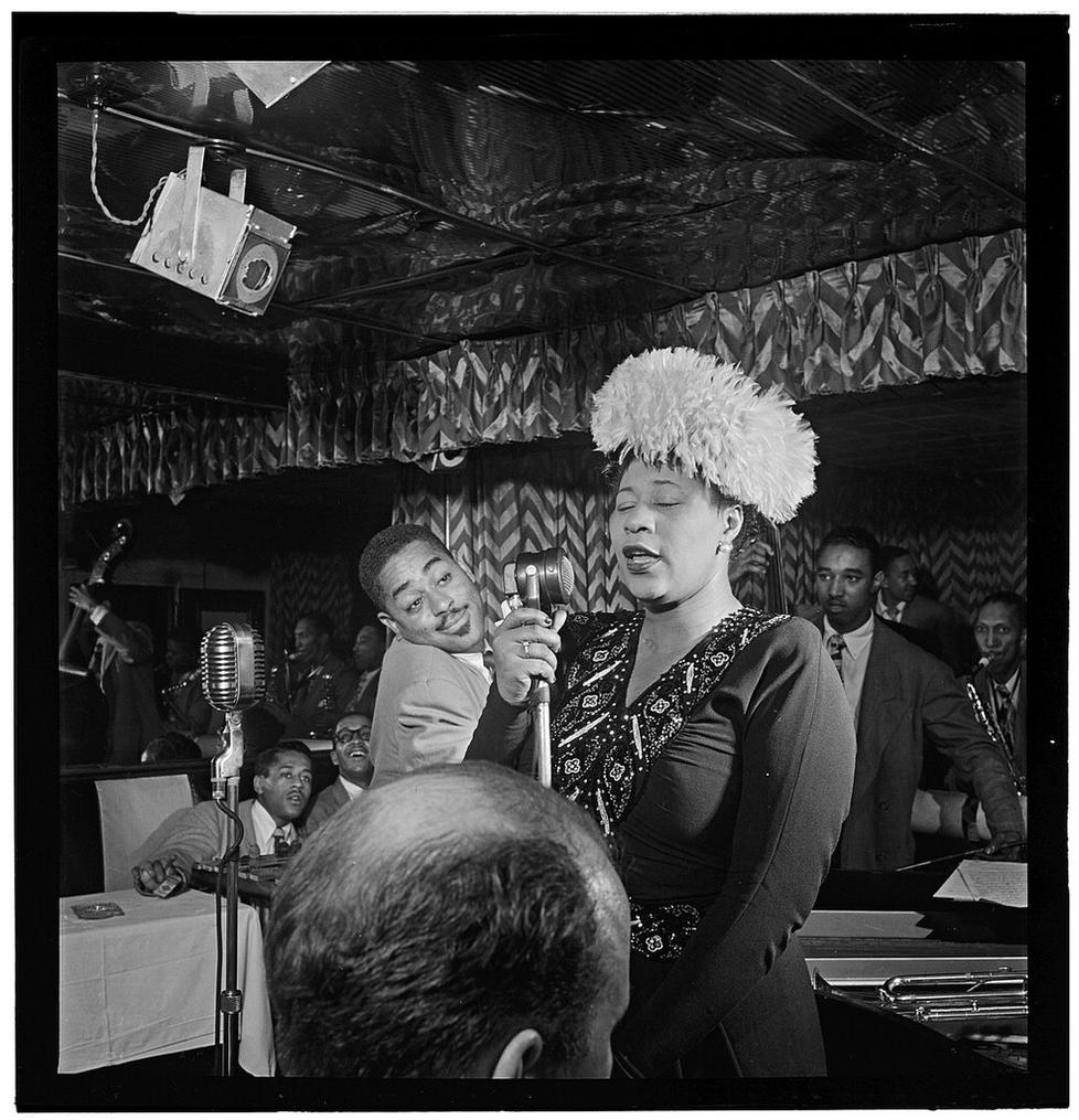 Ella Fitzgerald H'90 in 1947.