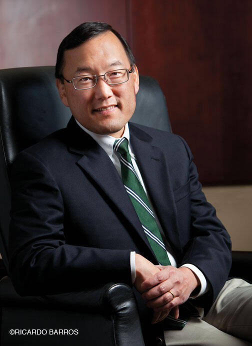 Kim_portrait.jpg Earl Kim *93