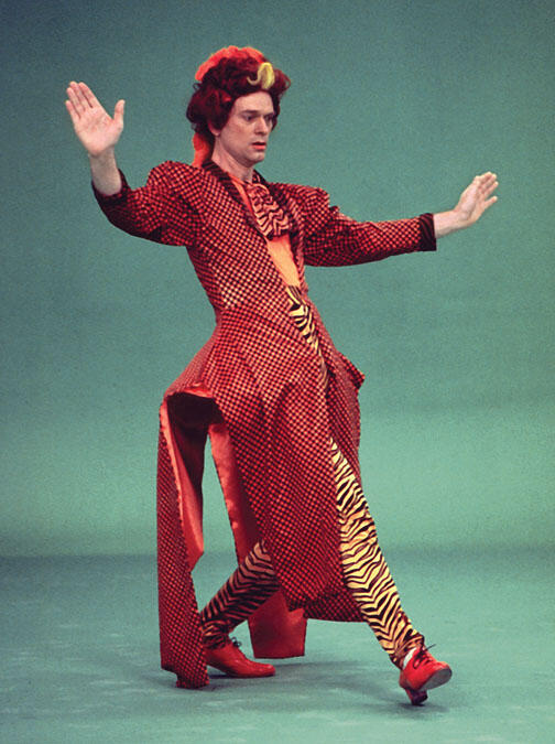 LIVE.Arts_Dunn-2.jpg Douglas Dunn ’64 performs “The Myth of Modern Dance” in 1990.