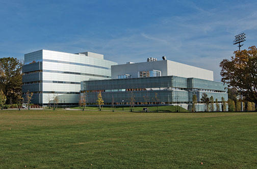 Peretsman-Scully Hall is at left; at right is the Princeton Neuroscience Institute.