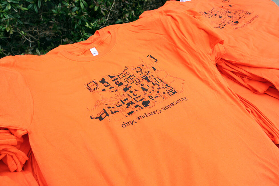 This year's freshman T-shirt features a helpful, soon-to-be-familiar map.