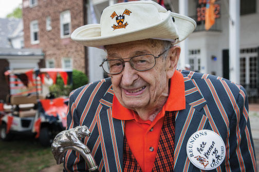 For the second year, 102-year-old Walter Francis “Pete” Keenan ’35 *36 received the Class of 1923 Cane, awarded to the oldest returning alum from the earliest class.