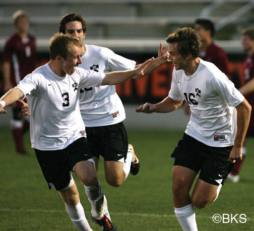 Men’s soccer defeated Harvard 2–1.