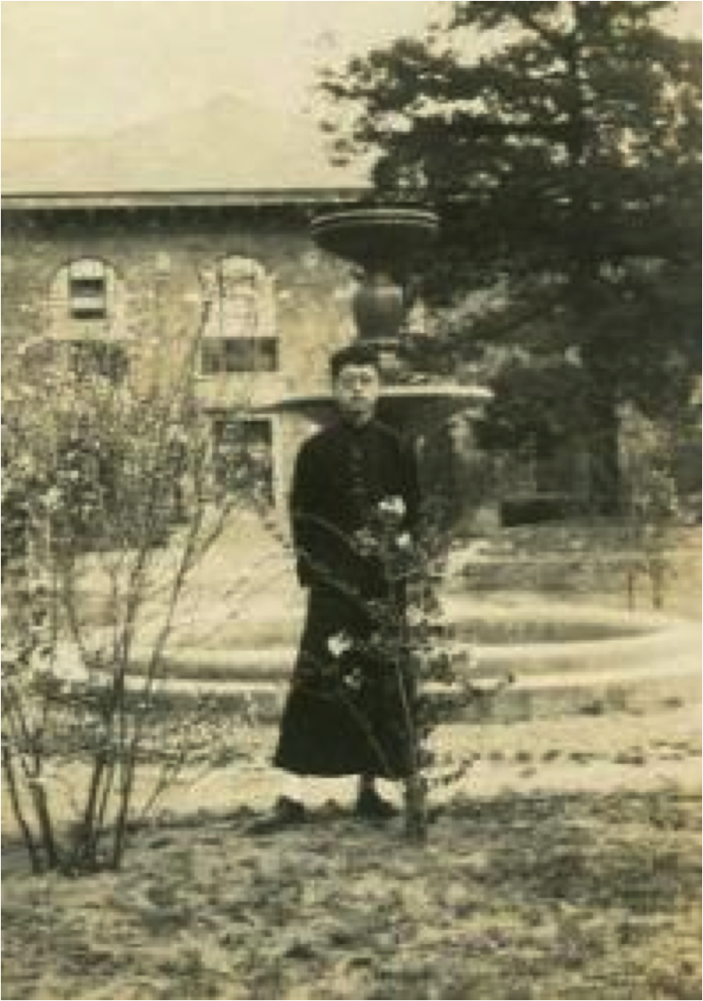 Tung Ching Chow *33 on the Tsinghua campus, circa 1929