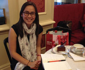 i-4b34090a087d04085cd126d17b0238b3-sacher_cafe.jpg