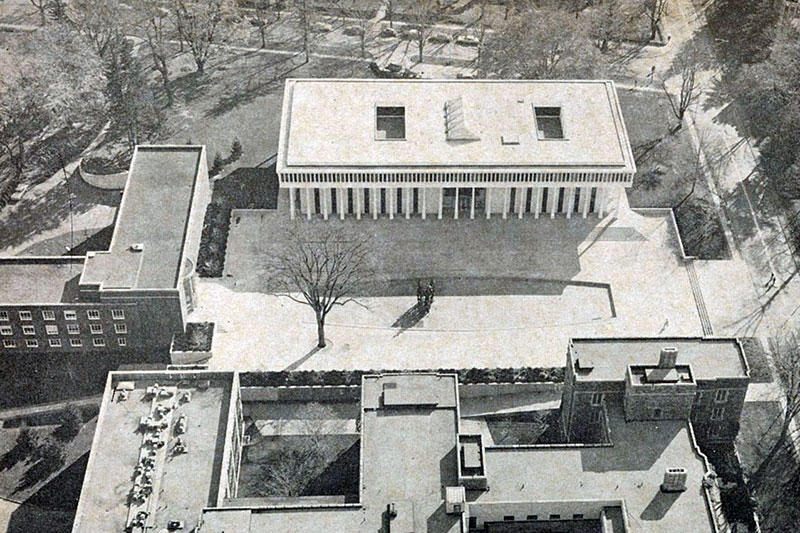 robertson_1967.jpg